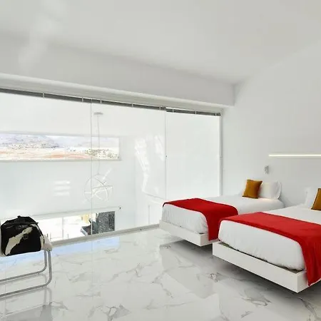 בית נופש Sleeps 8 Pool Air Con Wifi